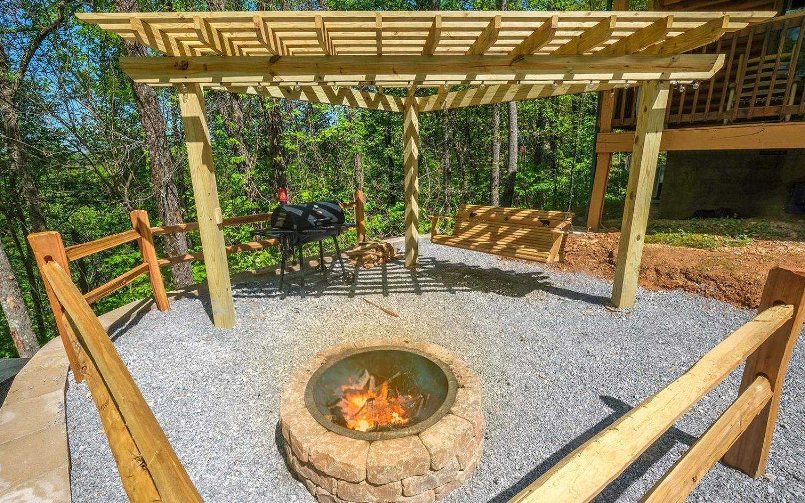 Little Bear Cabin Gatlinburg Εξωτερικό φωτογραφία